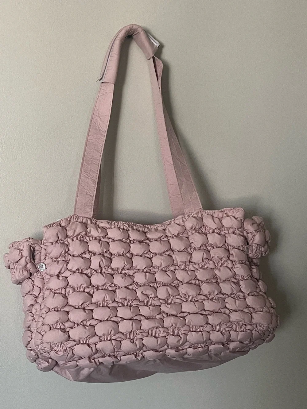 Pet Life Bubble Vogue Ultra-Plush Fashion Designer Pet Carrier Pink